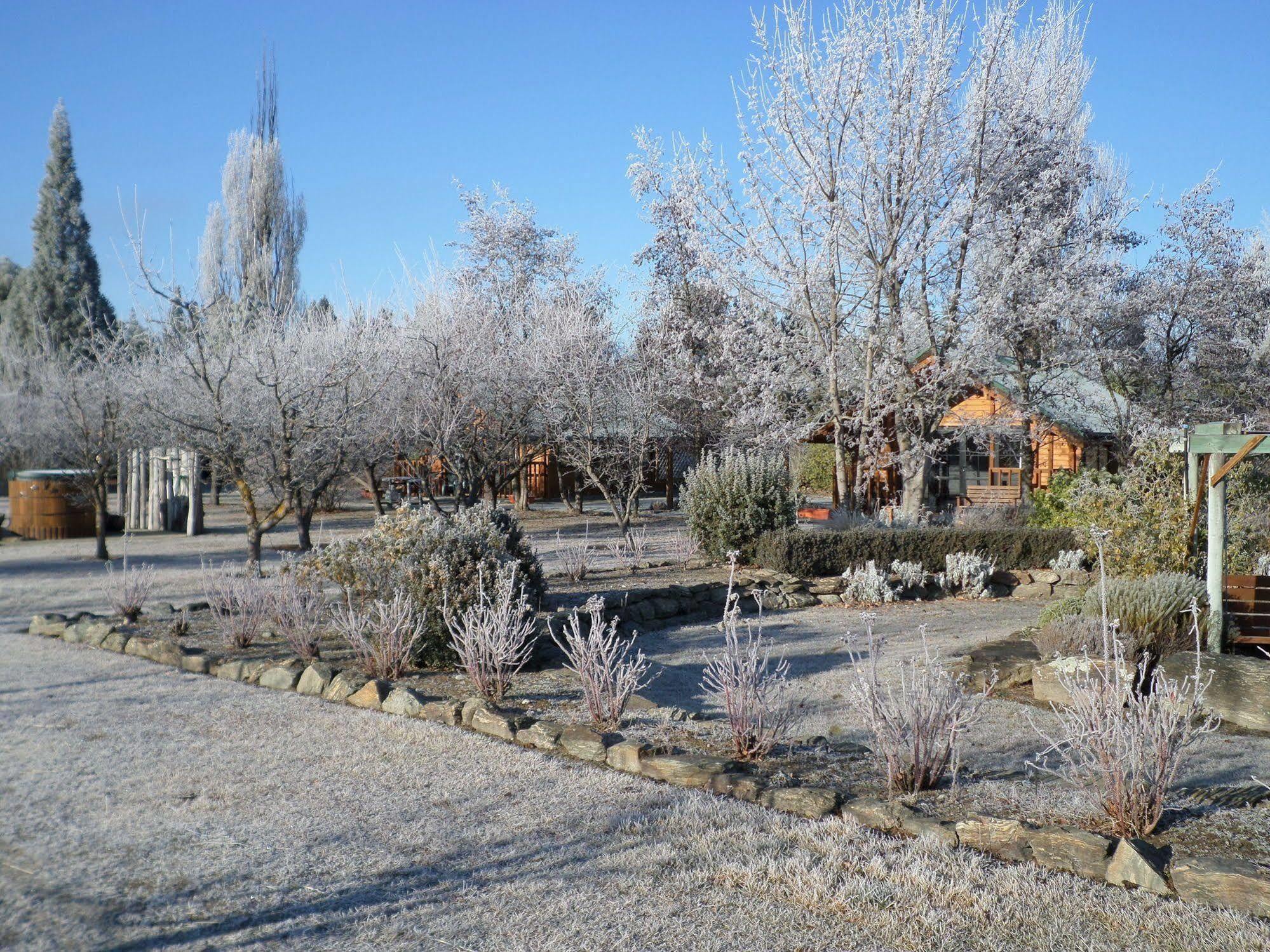 Central Chalets Ltd Alexandra Exterior photo