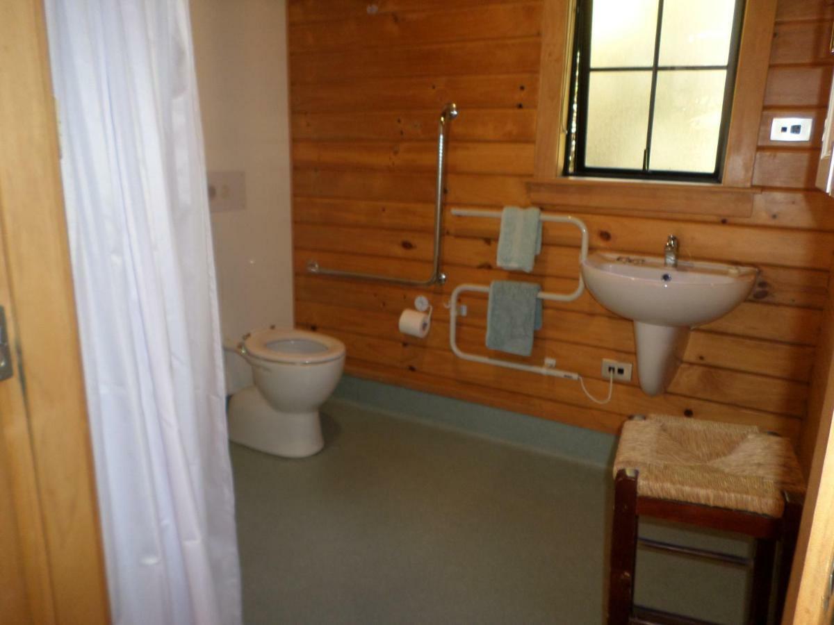 Central Chalets Ltd Alexandra Exterior photo